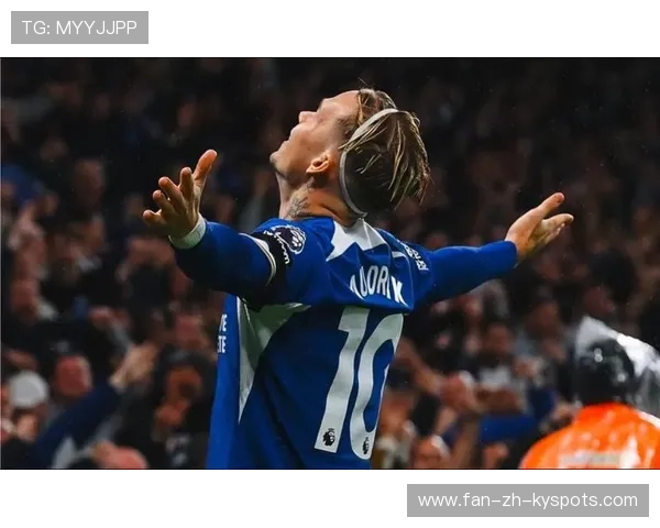 切尔西抢断后迅速推进,穆德里克劲射打高 切尔西抢断后迅速推进,穆德里克劲射打高